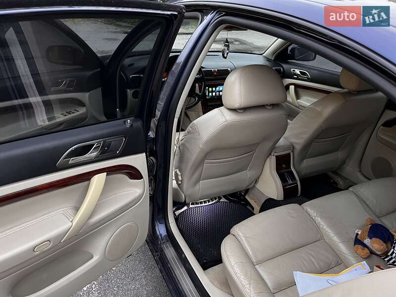 Лифтбек Skoda Superb 2002 в Кропивницком
