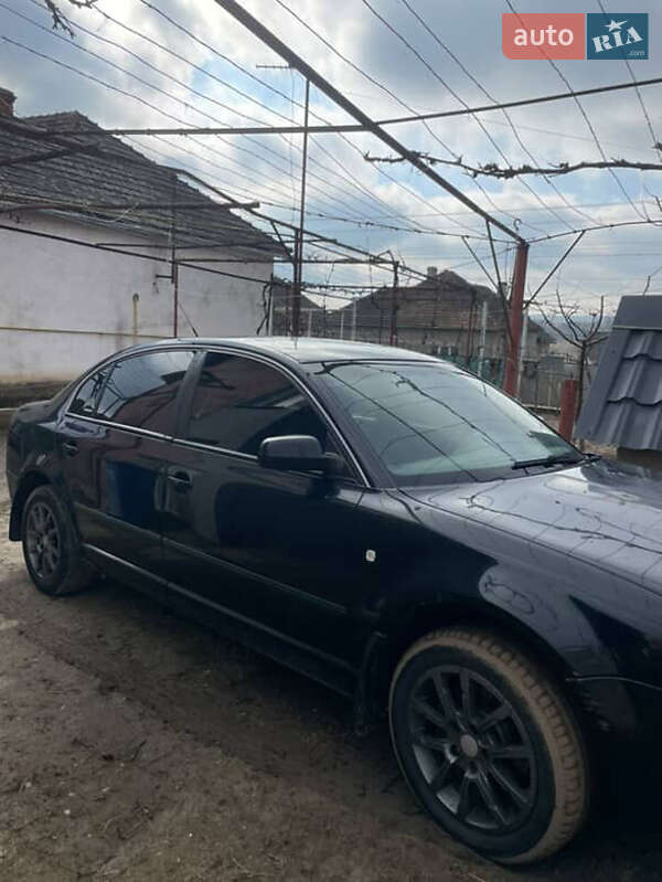 Лифтбек Skoda Superb 2006 в Мукачево