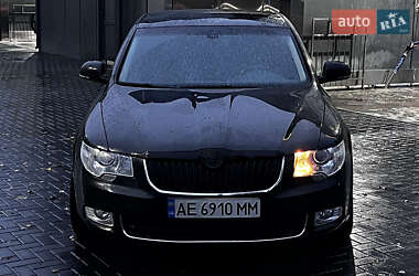 Лифтбек Skoda Superb 2009 в 