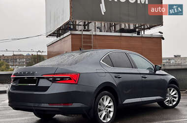 Лифтбек Skoda Superb 2020 в 