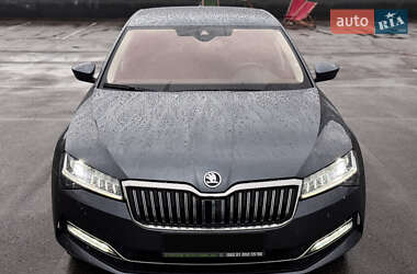 Лифтбек Skoda Superb 2020 в 