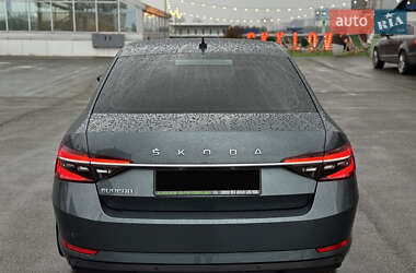 Лифтбек Skoda Superb 2020 в 