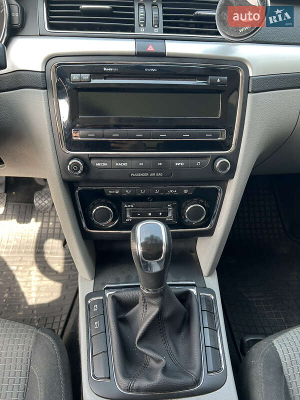 Универсал Skoda Superb 2010 в Хусте