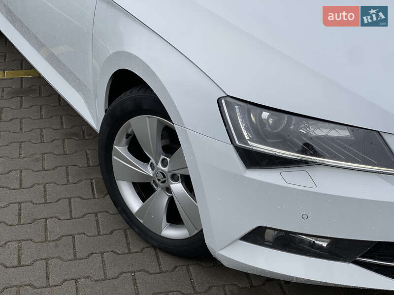 Универсал Skoda Superb 2016 в Нововолынске фото 35 Универсал Skoda Superb 2016 в Нововолынске