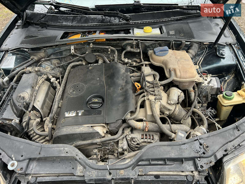 Лифтбек Skoda Superb 2003 в Беловарцах
