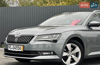 Универсал Skoda Superb 2018 в 