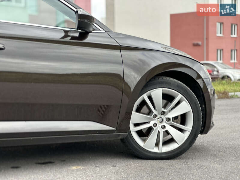 Универсал Skoda Superb 2019 в Виннице