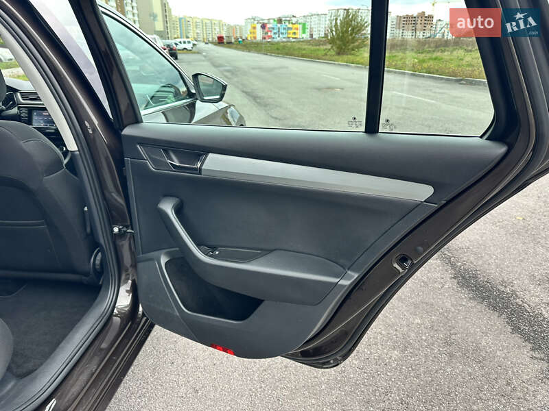 Универсал Skoda Superb 2019 в Виннице