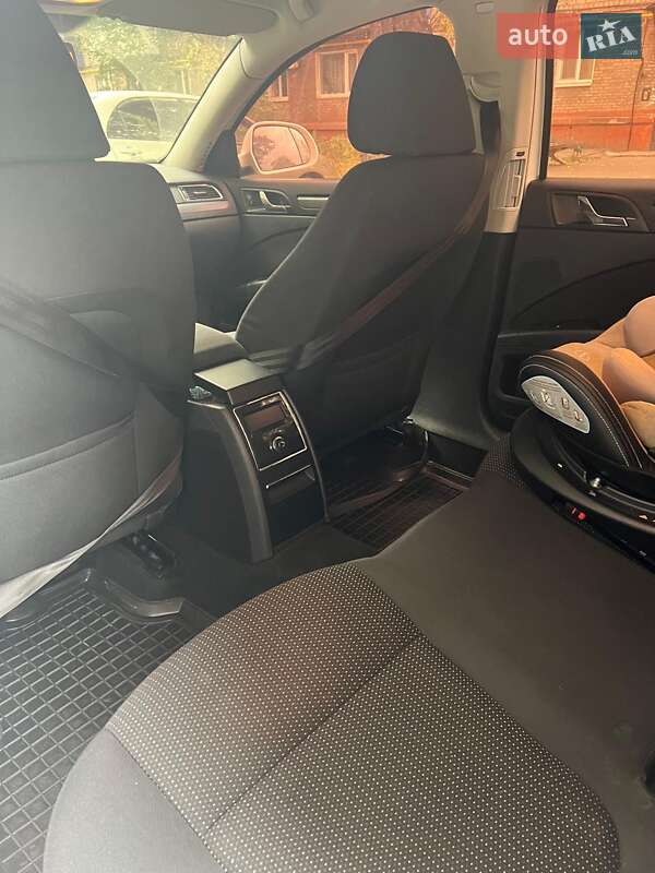 Лифтбек Skoda Superb 2011 в Кривом Роге