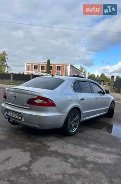 Лифтбек Skoda Superb 2010 в 