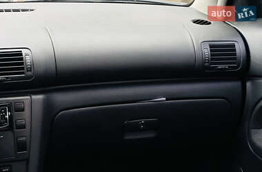 Ліфтбек Skoda Superb 2004 в 