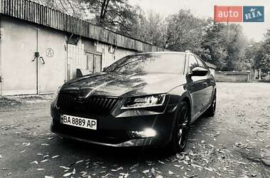Универсал Skoda Superb 2018 в Кропивницком