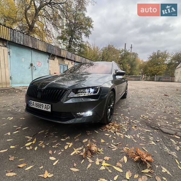 Универсал Skoda Superb 2018 в Кропивницком