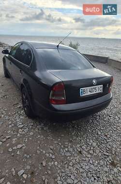 Лифтбек Skoda Superb 2008 в 