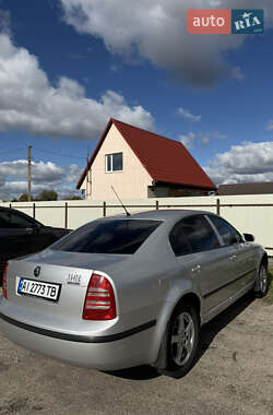 Лифтбек Skoda Superb 2006 в 