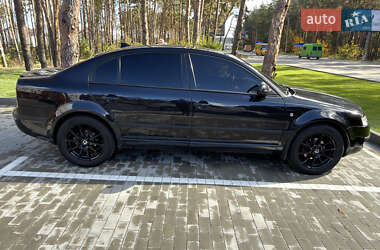Лифтбек Skoda Superb 2006 в 