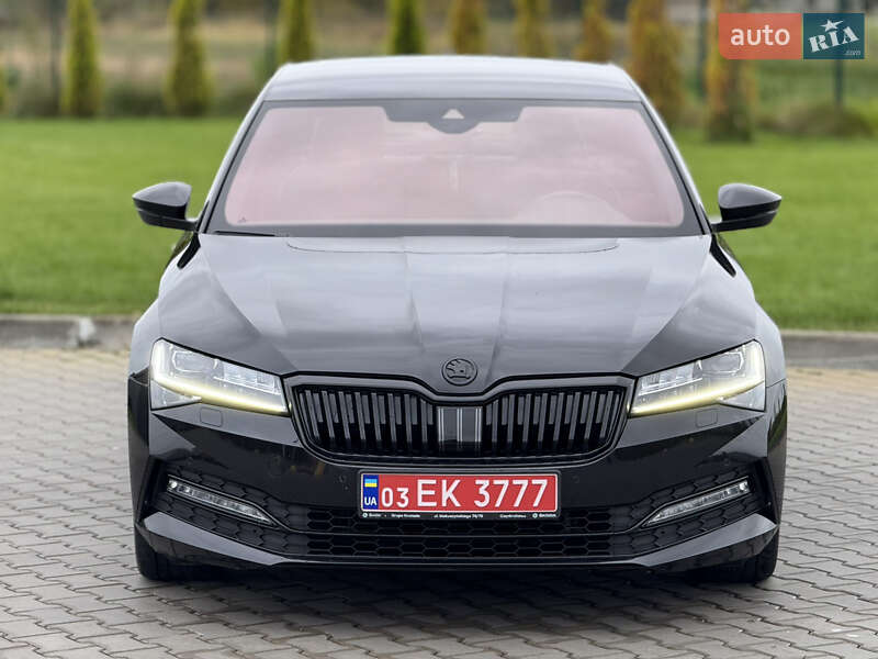 Лифтбек Skoda Superb 2021 в Луцке