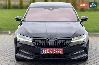 Лифтбек Skoda Superb 2021 в 