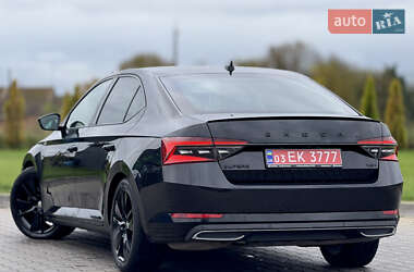 Лифтбек Skoda Superb 2021 в 