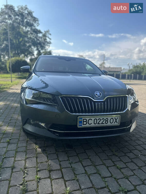 Универсал Skoda Superb 2017 в Львове