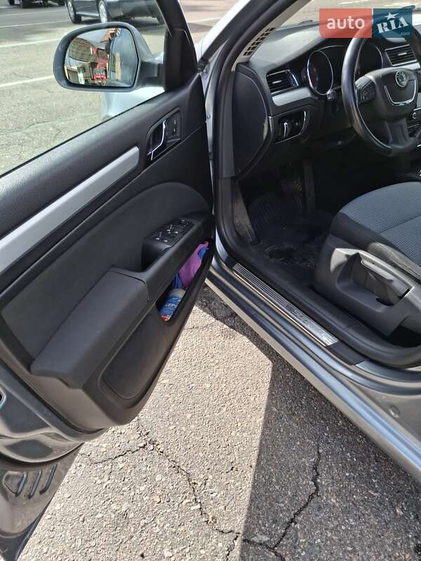 Лифтбек Skoda Superb 2009 в Первомайске фото 5 Лифтбек Skoda Superb 2009 в Первомайске