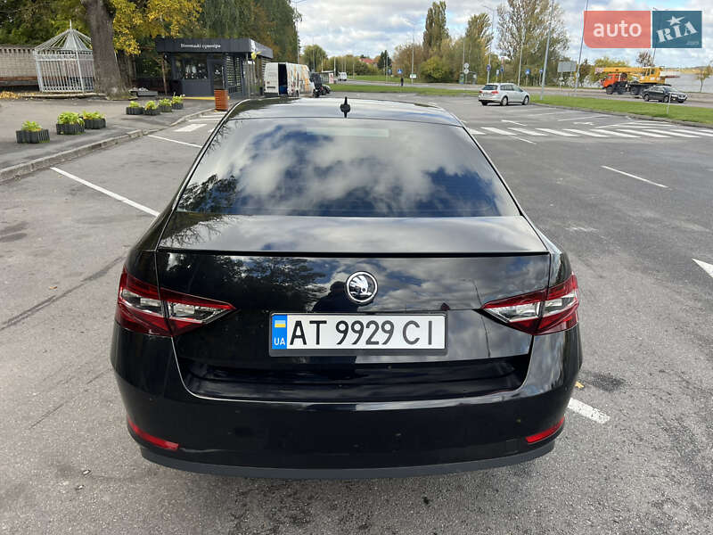 Лифтбек Skoda Superb 2016 в Виннице