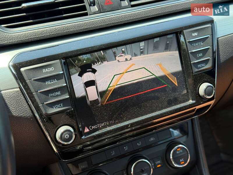 Лифтбек Skoda Superb 2015 в Кривом Роге