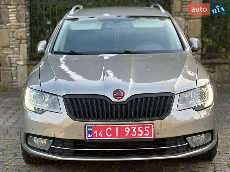 Універсал Skoda Superb 2014 в Надвірній