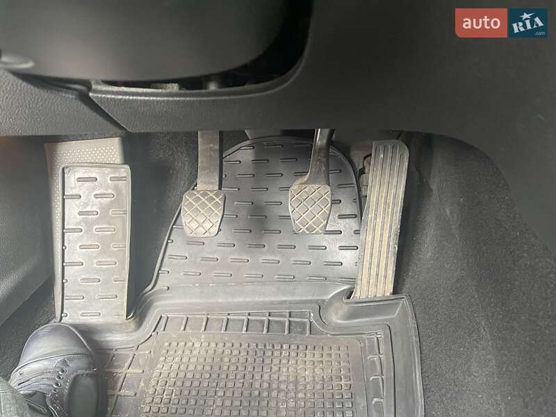 Лифтбек Skoda Superb 2010 в Чернигове фото 12 Лифтбек Skoda Superb 2010 в Чернигове