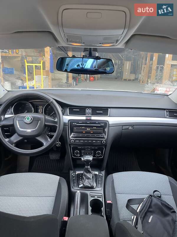 Лифтбек Skoda Superb 2010 в Нереснице фото 8 Лифтбек Skoda Superb 2010 в Нереснице