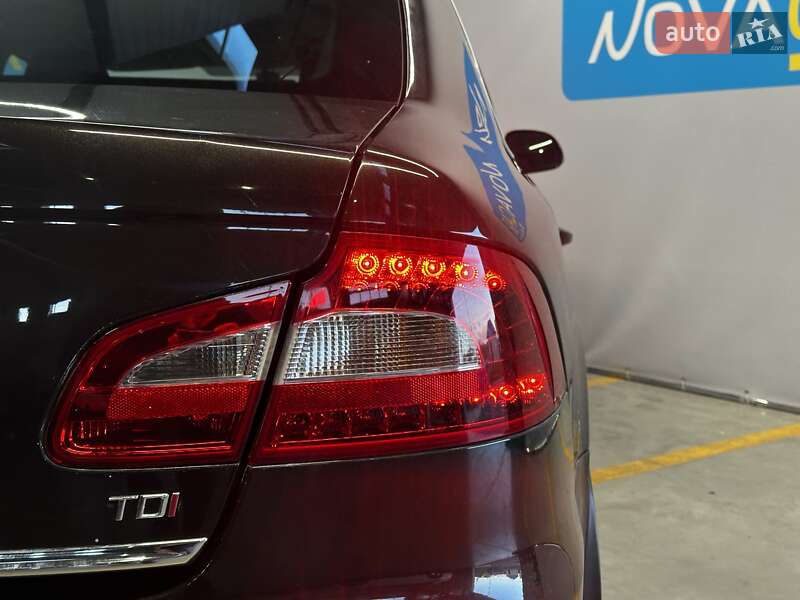 Лифтбек Skoda Superb 2012 в Киеве