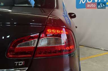 Ліфтбек Skoda Superb 2012 в 