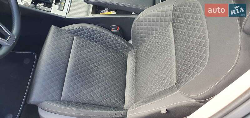 Универсал Skoda Superb 2019 в Ужгороде