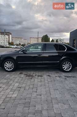 Лифтбек Skoda Superb 2014 в 