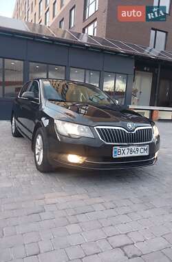 Лифтбек Skoda Superb 2014 в 