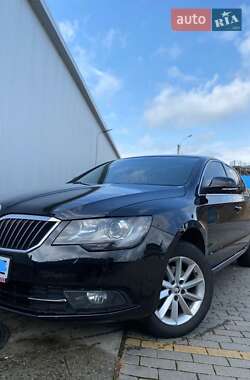 Ліфтбек Skoda Superb 2014 в  фото 20 Ліфтбек Skoda Superb 2014 в
