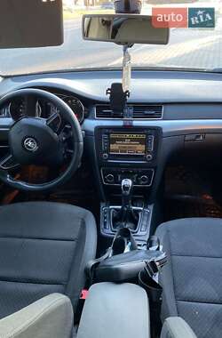 Ліфтбек Skoda Superb 2014 в  фото 29 Ліфтбек Skoda Superb 2014 в
