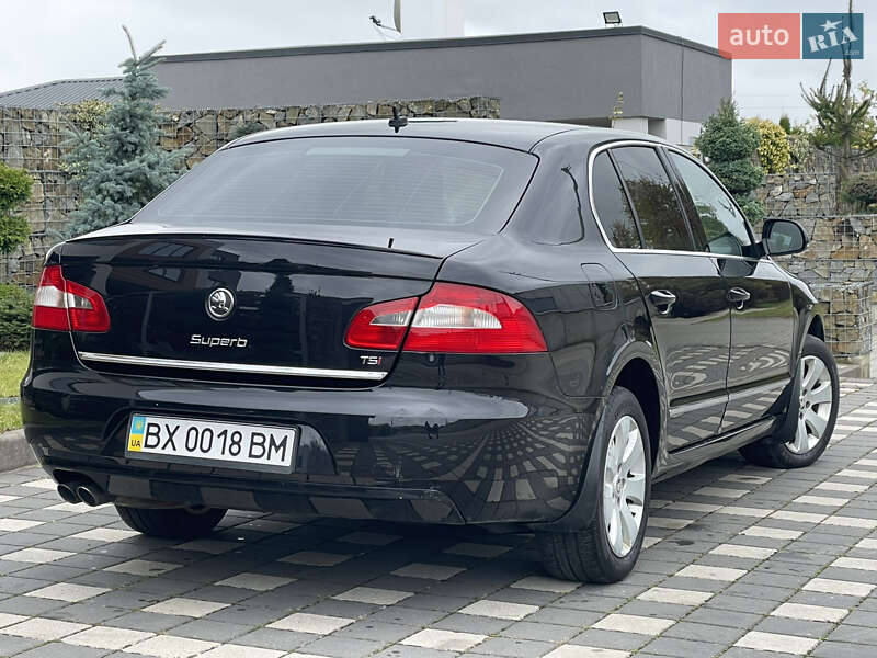 Лифтбек Skoda Superb 2010 в Стрые