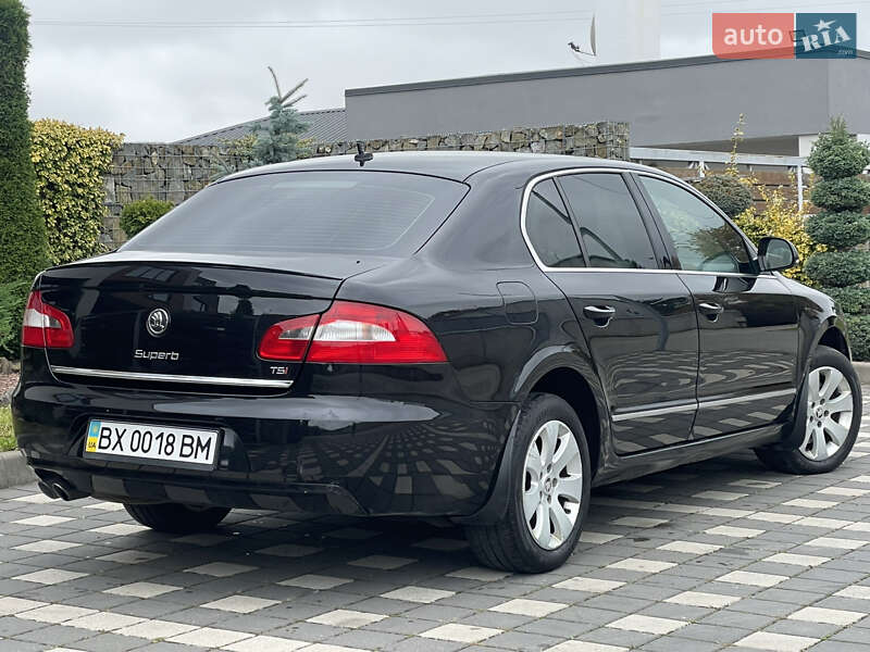 Лифтбек Skoda Superb 2010 в Стрые
