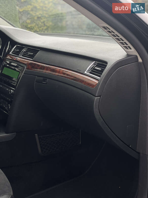 Лифтбек Skoda Superb 2010 в Стрые