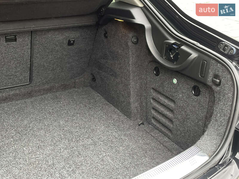 Лифтбек Skoda Superb 2010 в Стрые