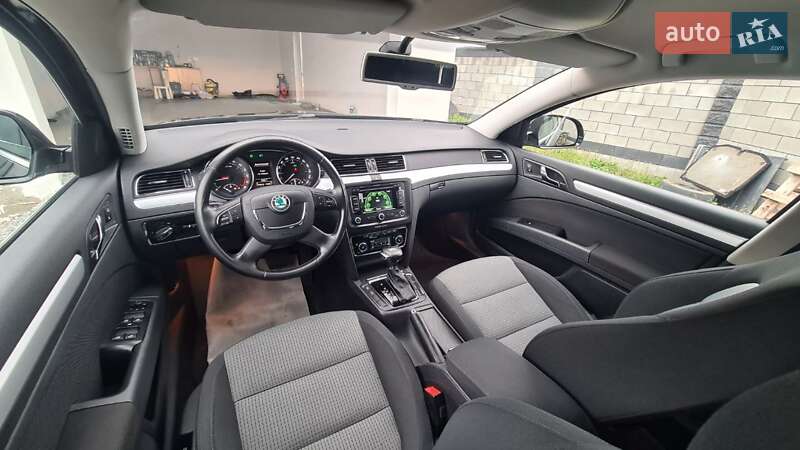 Универсал Skoda Superb 2012 в Ровно фото 34 Универсал Skoda Superb 2012 в Ровно