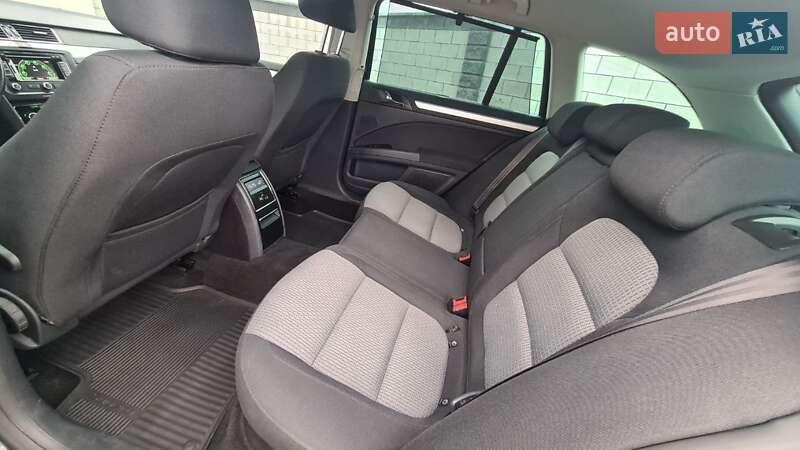 Универсал Skoda Superb 2012 в Ровно фото 44 Универсал Skoda Superb 2012 в Ровно