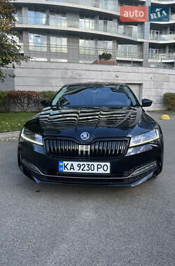 Лифтбек Skoda Superb 2019 в 
