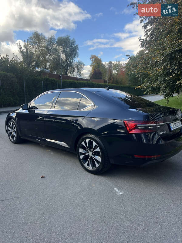 Лифтбек Skoda Superb 2019 в Киеве