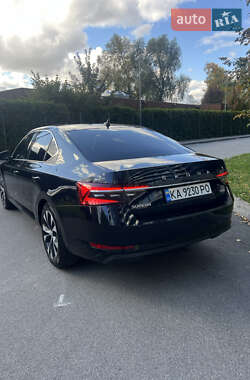 Лифтбек Skoda Superb 2019 в 