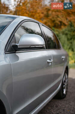 Лифтбек Skoda Superb 2012 в 