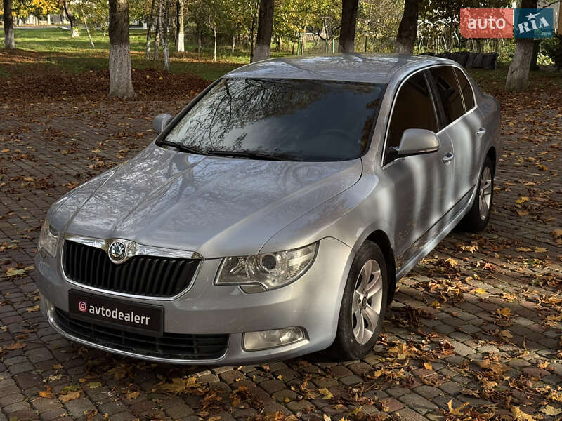Ліфтбек Skoda Superb 2011 в Тячеві