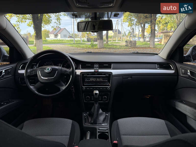 Ліфтбек Skoda Superb 2011 в Тячеві