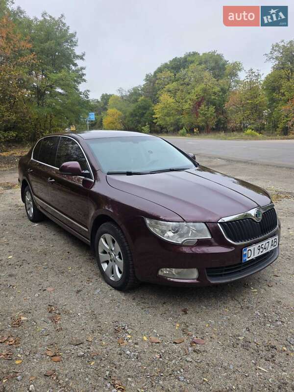 Лифтбек Skoda Superb 2010 в Киеве